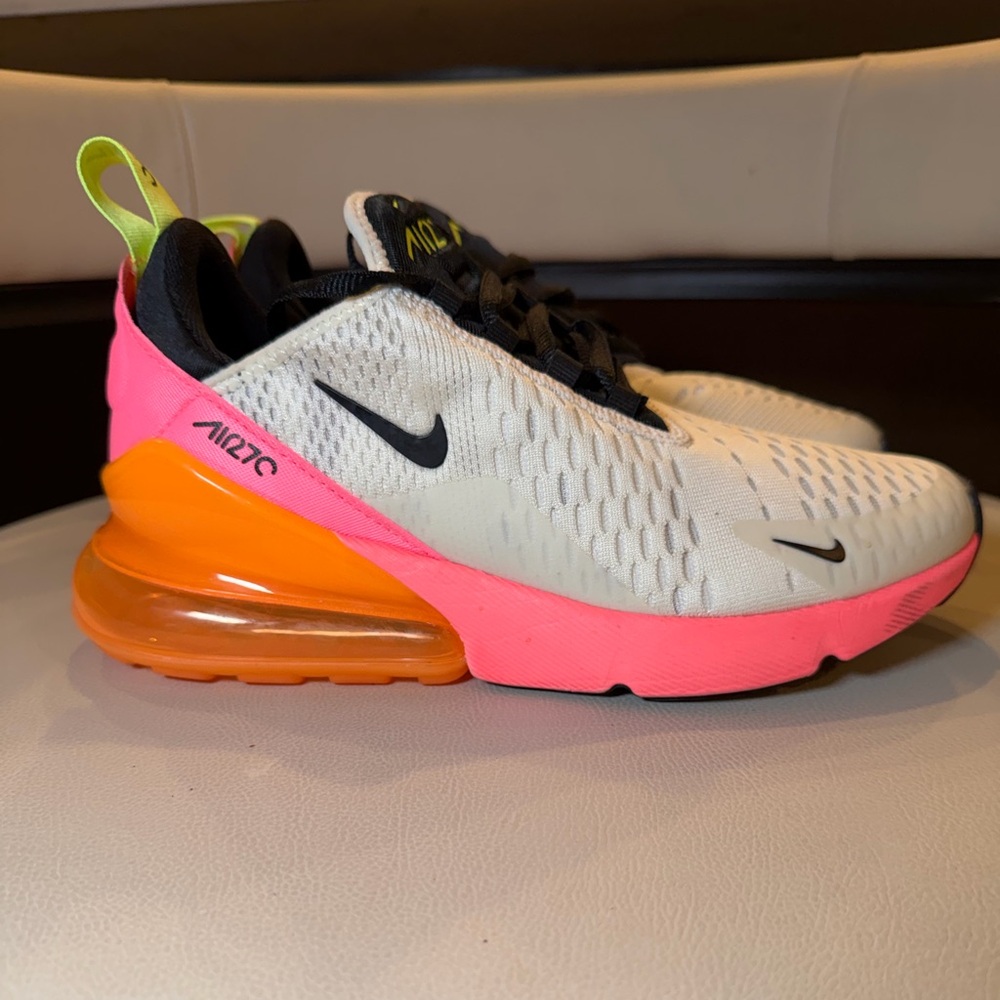 Nike Air Max 270 Women’s – Summit White / Sunset Pulse – Size 7 - Picture 5 of 7